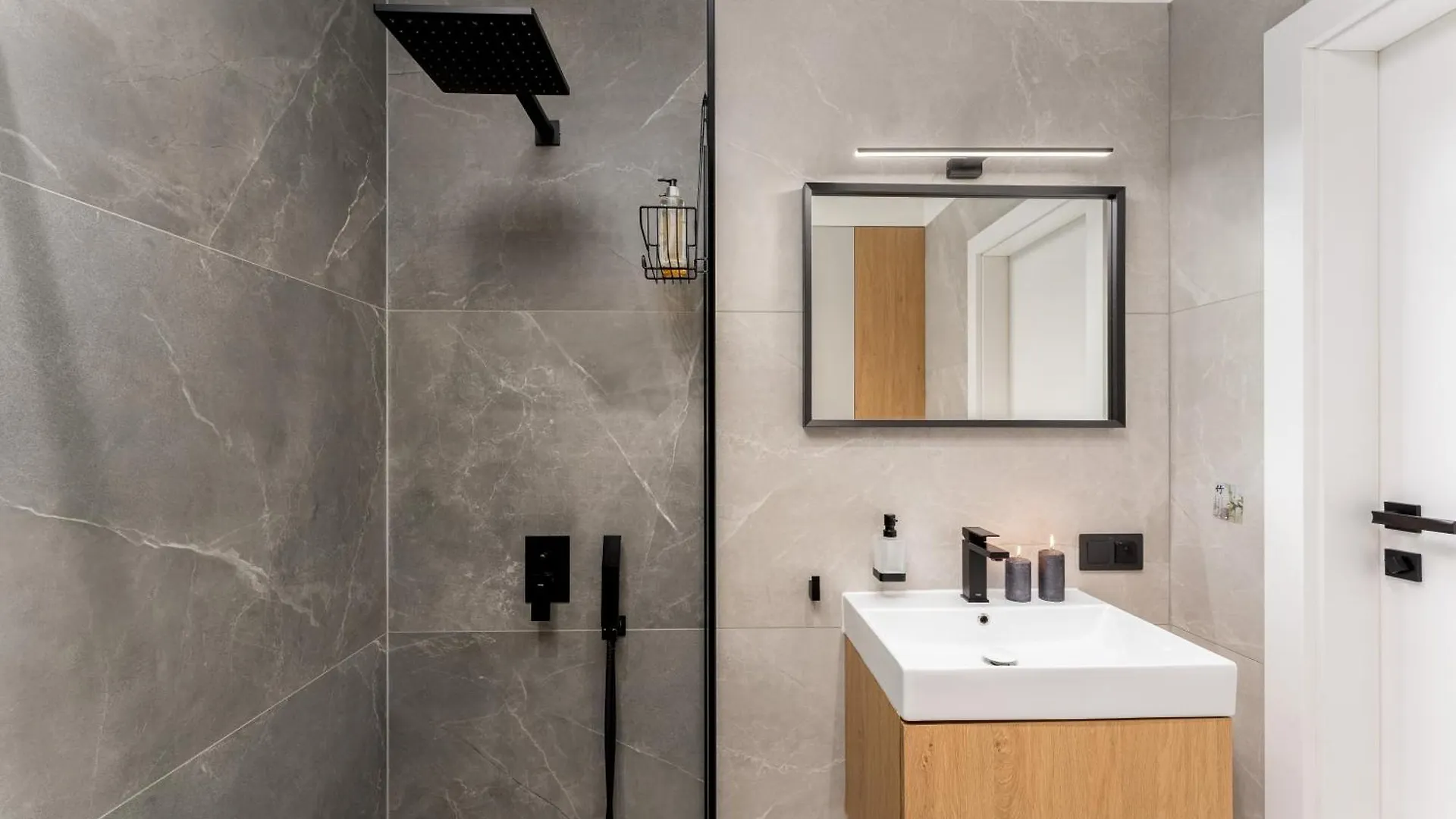 Verona House - Premium Apartment Krakow